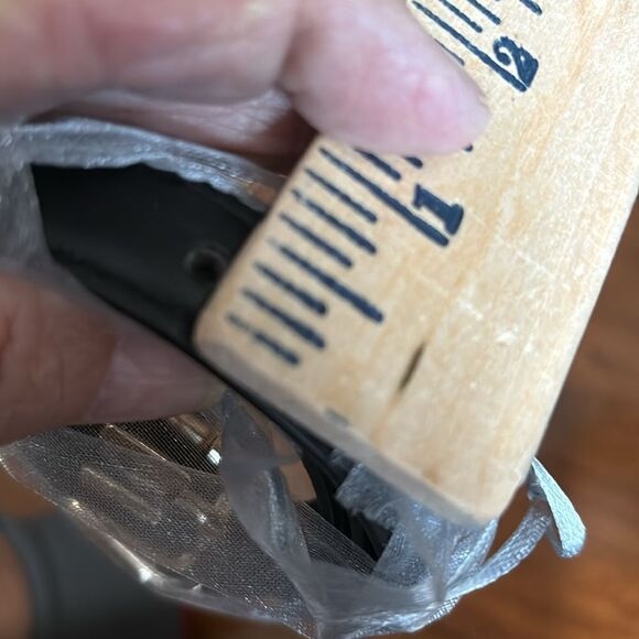 2 Pack women's faux leather belts black+white 110 cm/43.3" - Picture 7 of 7